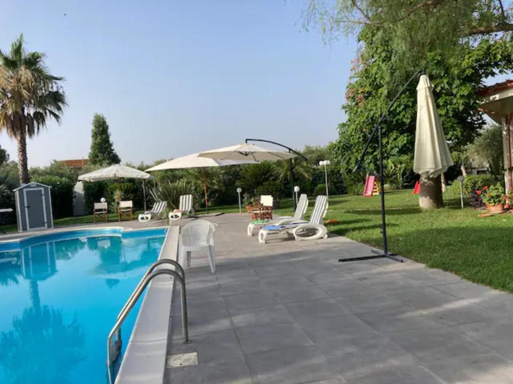 Villa Rosella Appartamento 2 - Con Piscina - 150 M Dal Mare Casa Margherita Bagian luar foto