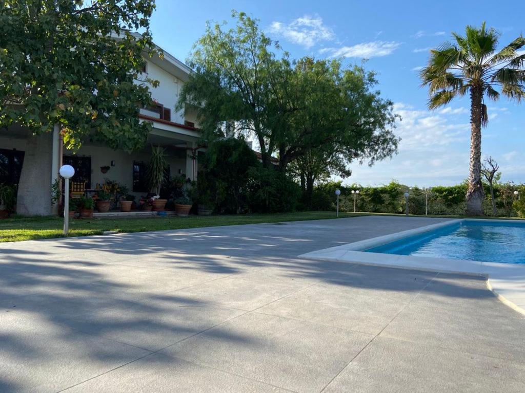 Villa Rosella Appartamento 2 - Con Piscina - 150 M Dal Mare Casa Margherita Bagian luar foto